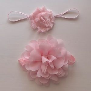 2 Pink Baby Bows